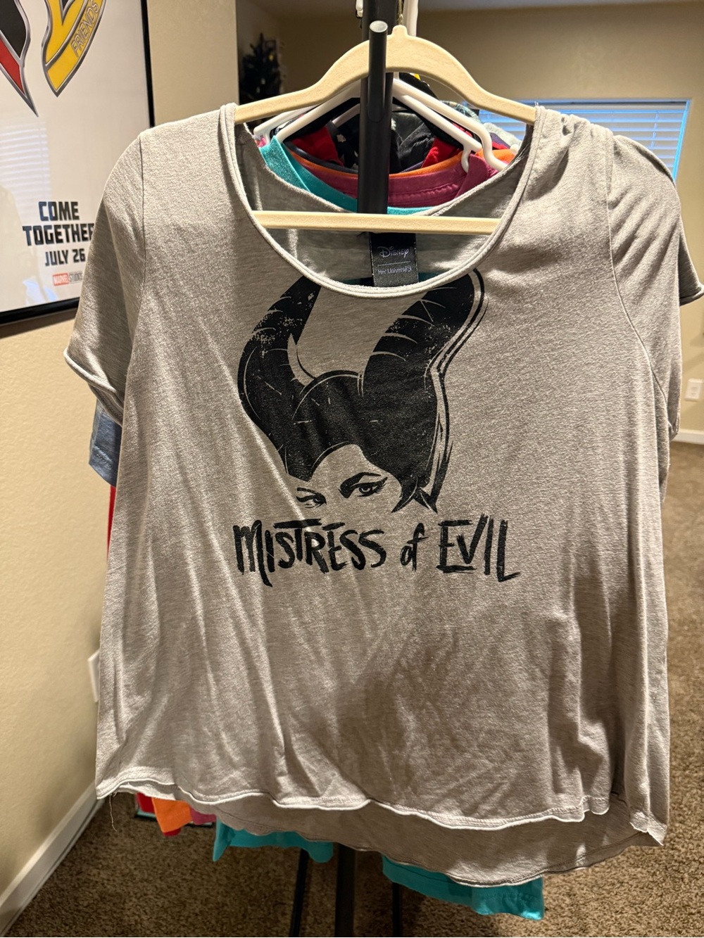 Mistress of Evil Women's Graphic Tee - Light Gray XL (Torrid size 1)